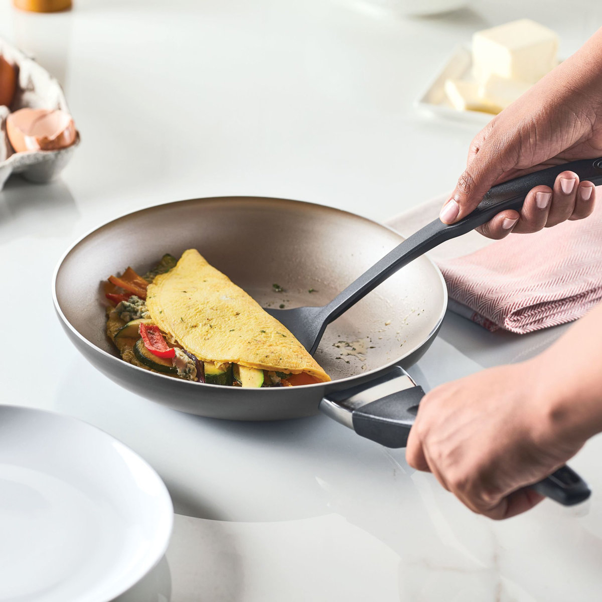 Farberware Dishwasher Safe Aluminum Nonstick Cookware Pots and Pans Set, 15-Piece, Pewter